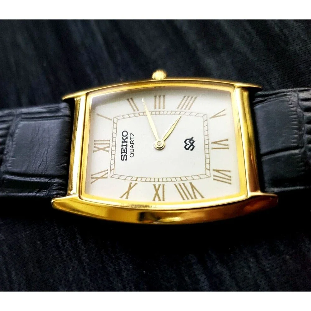 Vintage Seiko New Old Stock Men's Classic Tank Barrel Gold‎ White